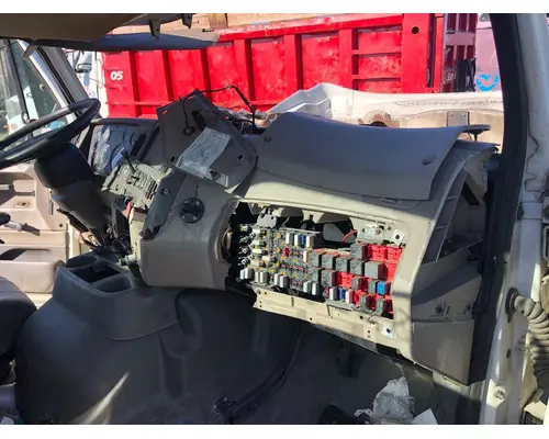 STERLING L9500 SERIES Dash Assembly
