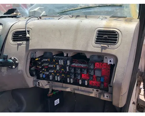 STERLING L9500 SERIES Dash Assembly