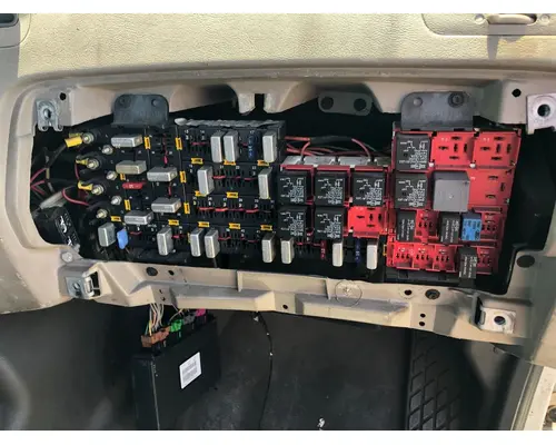 STERLING L9500 SERIES Dash Assembly