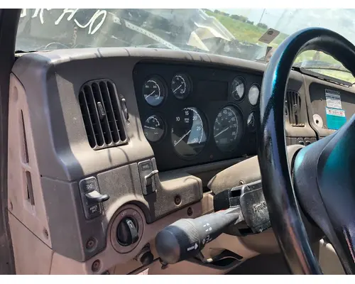 STERLING L9500 SERIES Dash Assembly