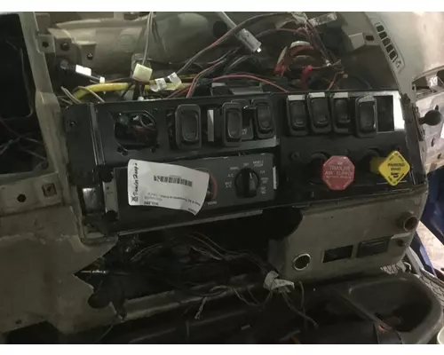 STERLING L9500 SERIES Dash Assembly