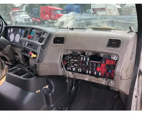 STERLING L9500 SERIES Dash Assembly