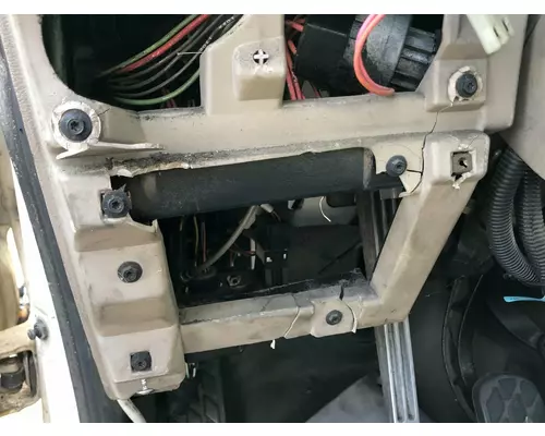 STERLING L9500 SERIES Dash Assembly