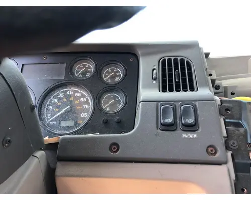 STERLING L9500 SERIES Dash Assembly