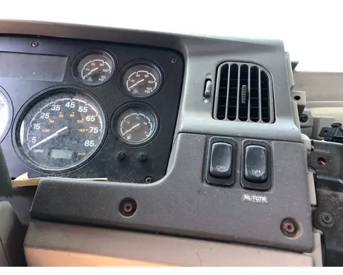 STERLING L9500 SERIES Dash Assembly