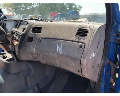 STERLING L9500 SERIES Dash Assembly