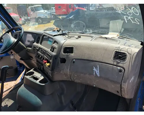 STERLING L9500 SERIES Dash Assembly