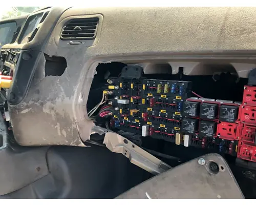 STERLING L9500 SERIES Dash Assembly