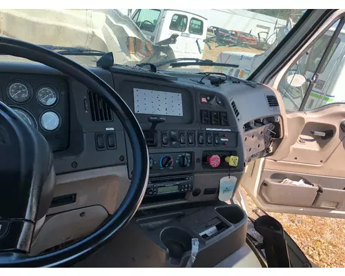 STERLING L9500 SERIES Dash Assembly