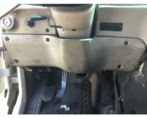 STERLING L9500 SERIES Dash Assembly