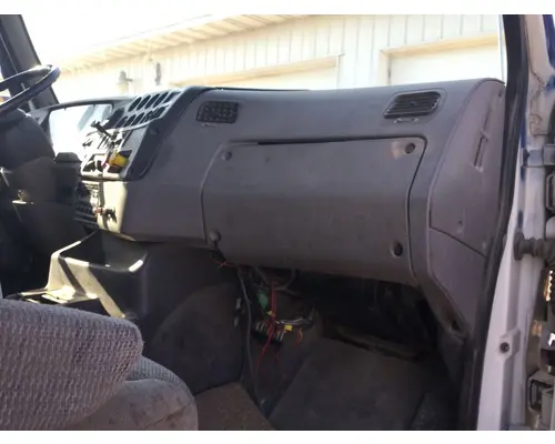STERLING L9500 SERIES Dash Assembly