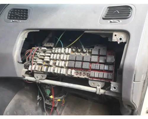 STERLING L9500 SERIES Dash Assembly