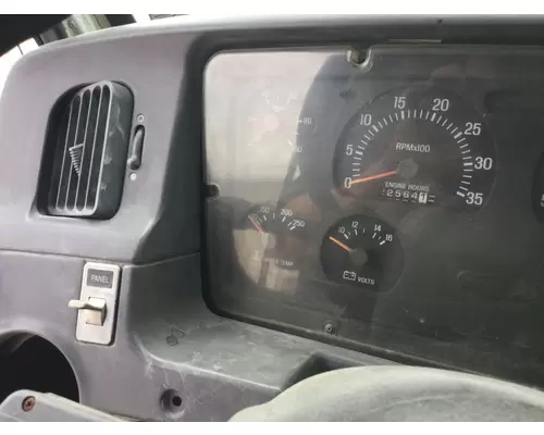 STERLING L9500 SERIES Dash Assembly