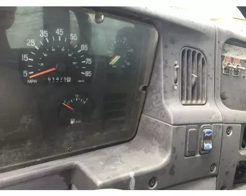 STERLING L9500 SERIES Dash Assembly