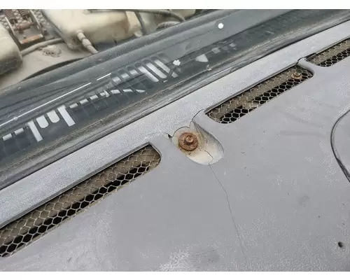 STERLING L9500 SERIES Dash Assembly