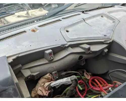 STERLING L9500 SERIES Dash Assembly