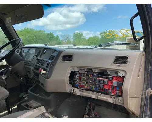 STERLING L9500 SERIES Dash Assembly