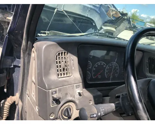 STERLING L9500 SERIES Dash Assembly