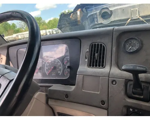 STERLING L9500 SERIES Dash Assembly