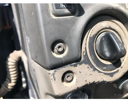 STERLING L9500 SERIES Dash Assembly