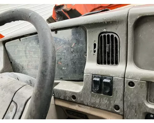 STERLING L9500 SERIES Dash Assembly