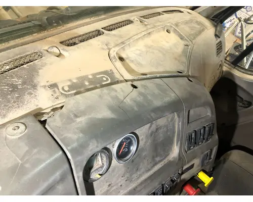 STERLING L9500 SERIES Dash Assembly