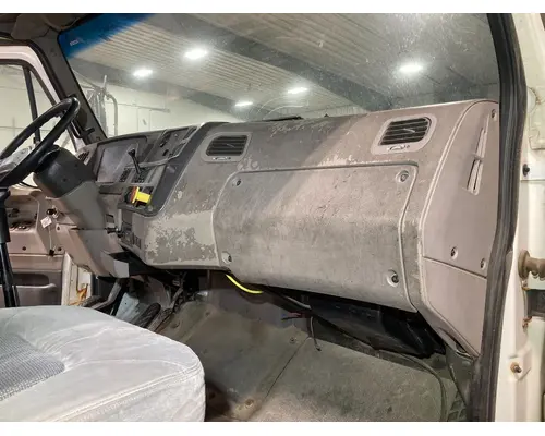 STERLING L9500 SERIES Dash Assembly