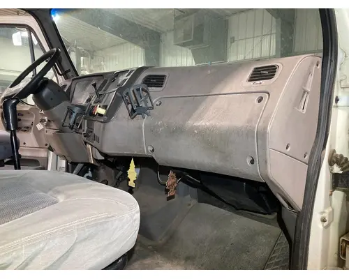 STERLING L9500 SERIES Dash Assembly