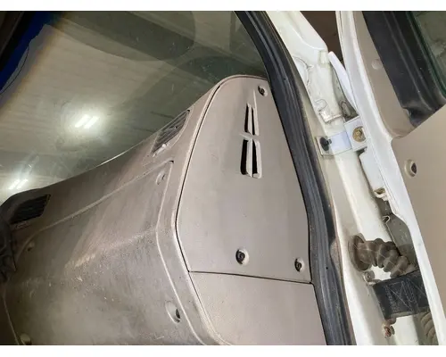 STERLING L9500 SERIES Dash Assembly