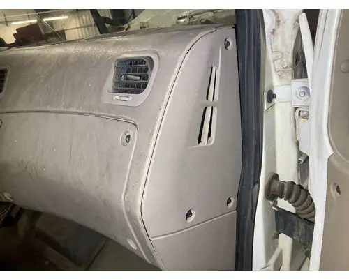 STERLING L9500 SERIES Dash Assembly