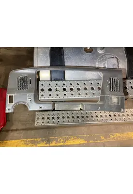 STERLING L9500 SERIES Dash Assembly