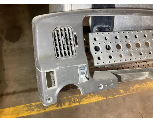 STERLING L9500 SERIES Dash Assembly