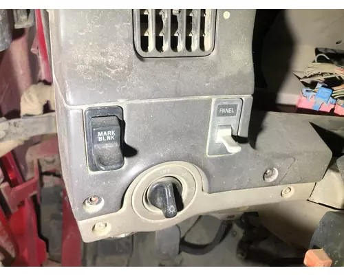 STERLING L9500 SERIES Dash Assembly
