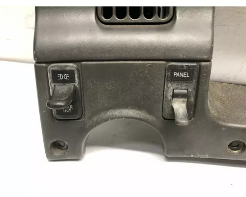 STERLING L9500 SERIES Dash Assembly