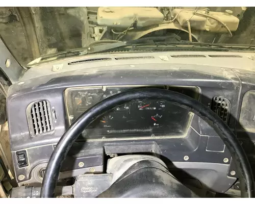 STERLING L9500 SERIES Dash Assembly