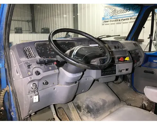 STERLING L9500 SERIES Dash Assembly