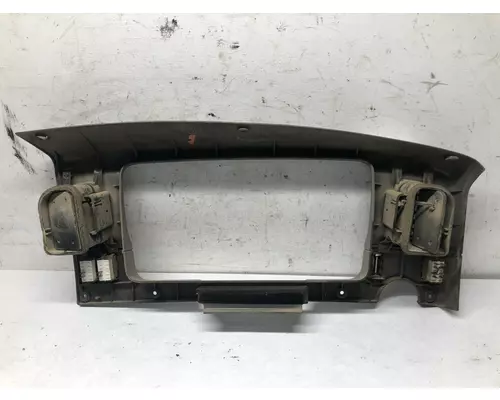 STERLING L9500 SERIES Dash Assembly