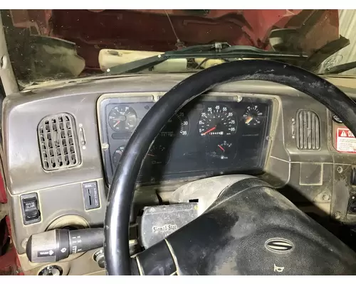 STERLING L9500 SERIES Dash Assembly