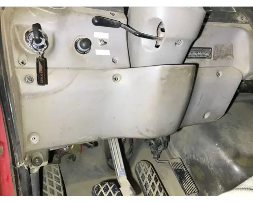 STERLING L9500 SERIES Dash Assembly