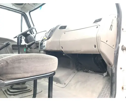 STERLING L9500 SERIES Dash Assembly