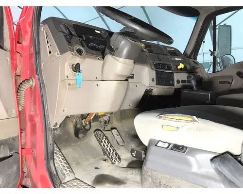 STERLING L9500 SERIES Dash Assembly