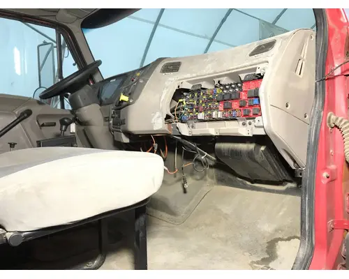 STERLING L9500 SERIES Dash Assembly