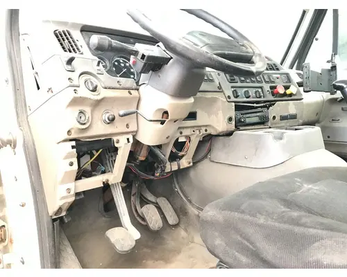 STERLING L9500 SERIES Dash Assembly