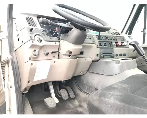 STERLING L9500 SERIES Dash Assembly