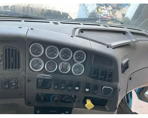 STERLING L9500 SERIES Dash Assembly