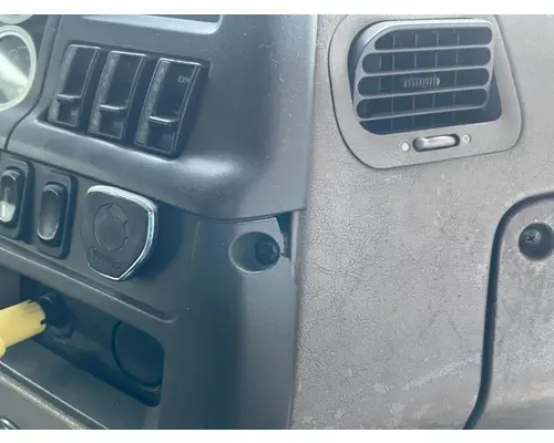 STERLING L9500 SERIES Dash Assembly