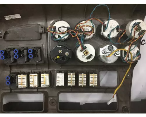 STERLING L9500 SERIES Dash Assembly