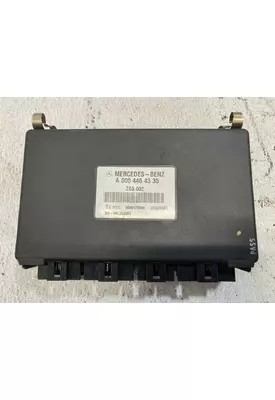 STERLING L9500 SERIES Electrical Misc. Parts