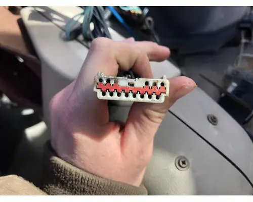 STERLING L9500 SERIES Electrical Misc. Parts