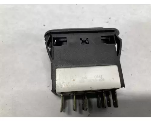 STERLING L9500 SERIES Electrical Misc. Parts